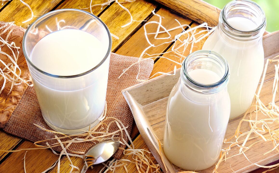 Kefir is a healthy fermented milk drink for weight loss