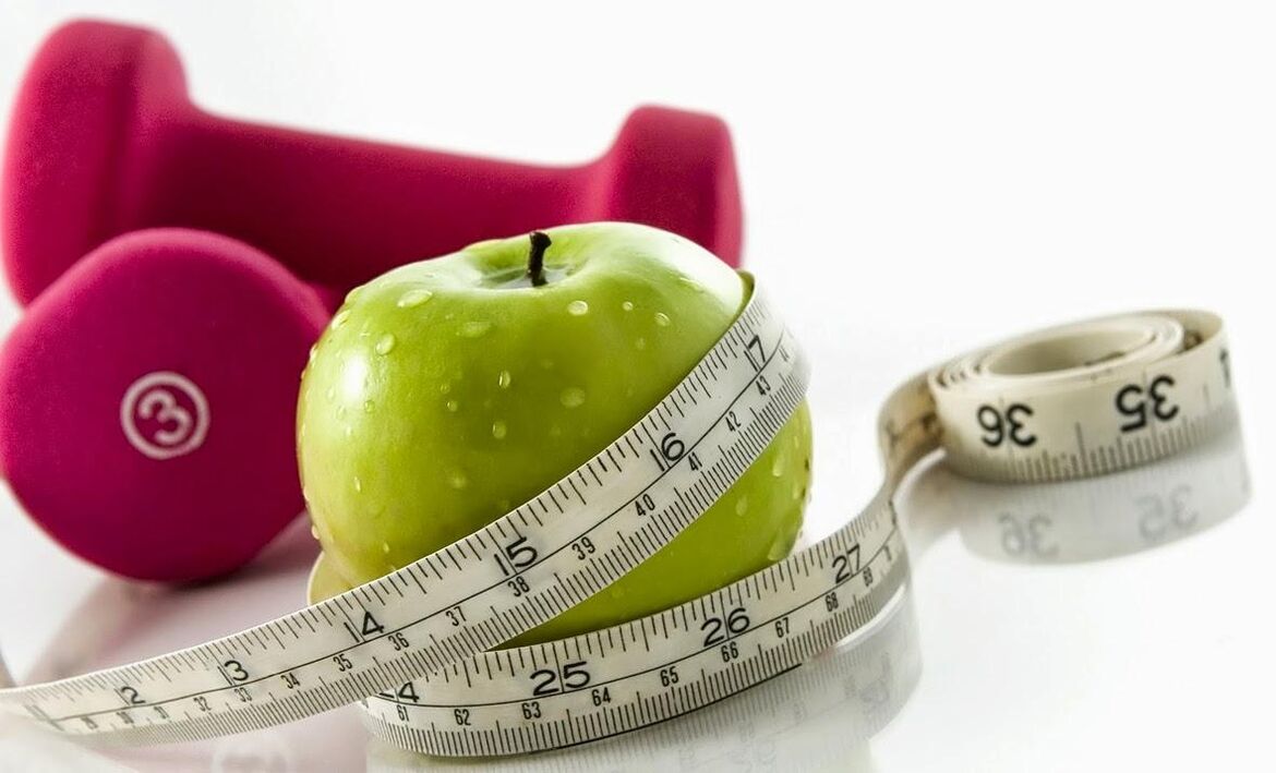 apple and dumbbells for weight loss by 10 kg per month